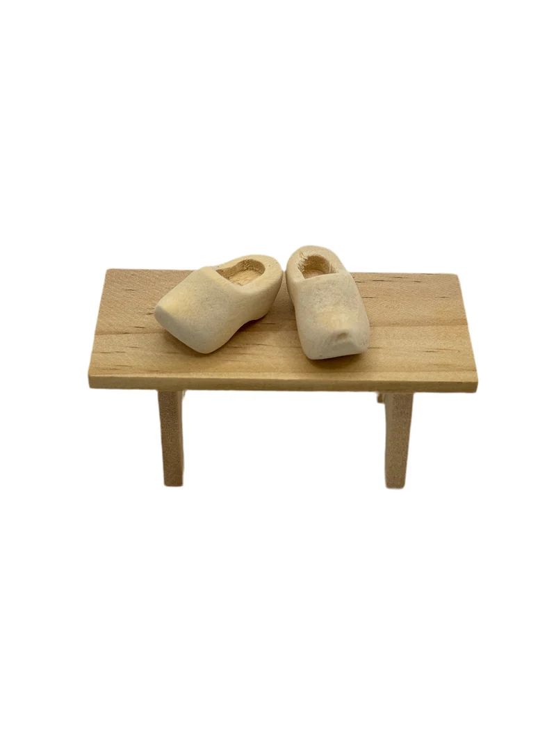 Holzschuhe für Wichtel