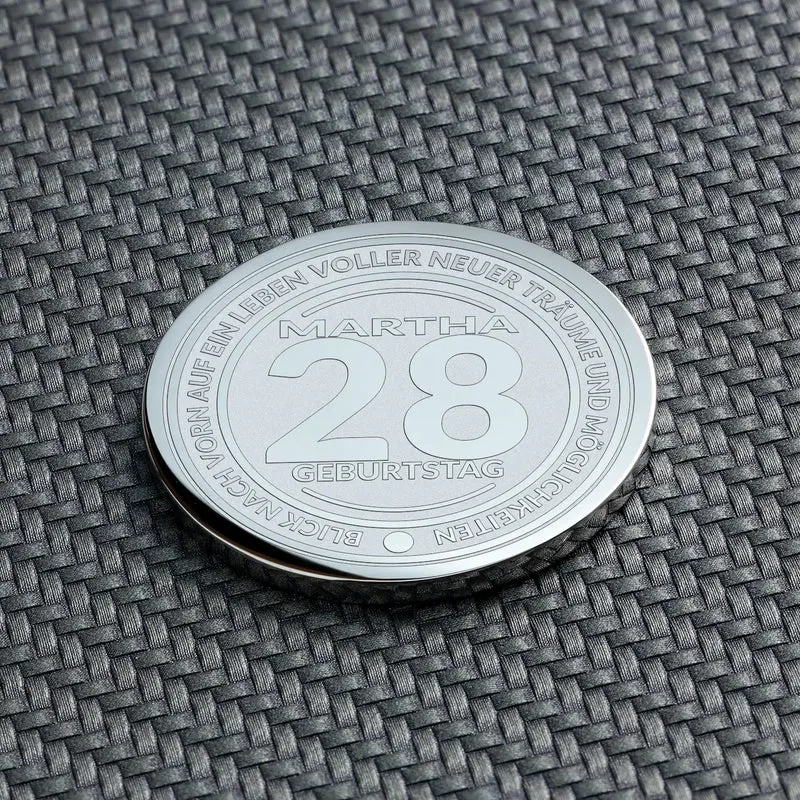 Geschenk zum 28. Geburtstag – Einzigartige Münze mit Gravur