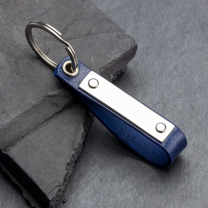 Personalisierter Schlüsselanhänger aus Blau Leder - seQua's Einzigartige Kreation