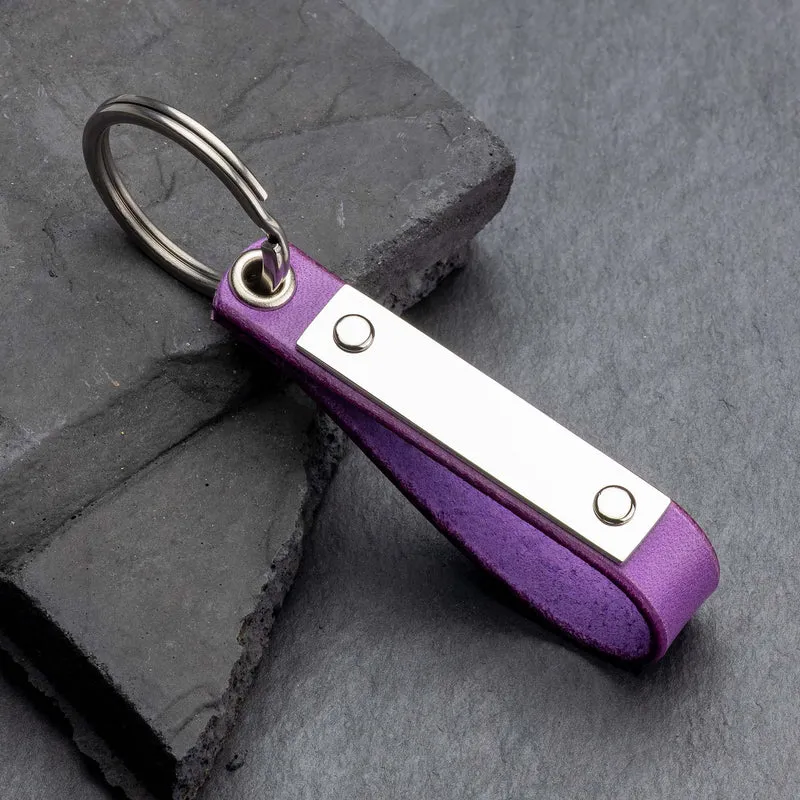 Exquisiter Lila Leder Schlüsselanhänger: Ihr Perfektes Accessoire