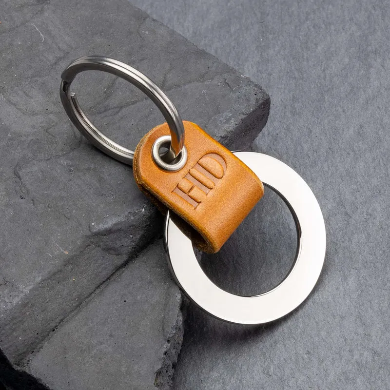 Personalisierter Schlüsselanhänger aus Cognac Leder