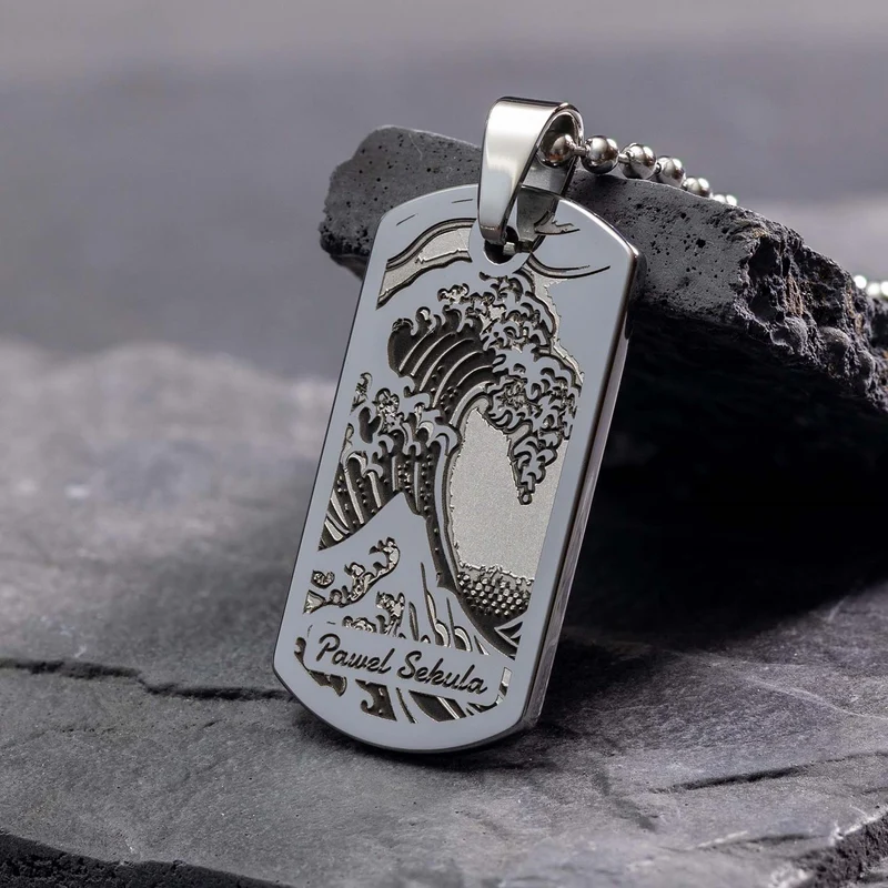 Unvergessliches Geschenk für Segler: Die individuelle Tsunami-Kette mit Gravur