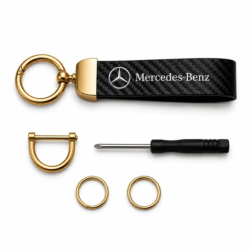 Sleutelhanger carbonlook met goudkleurige details – geschikt voor Mercedes-Benz